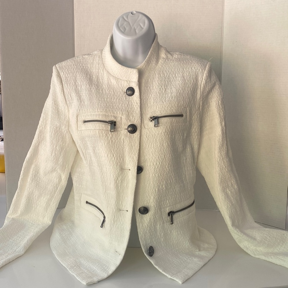 DolceCabo blazer. White. Size medium.